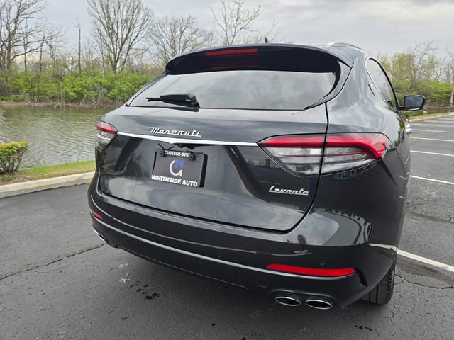 Used 2023 Maserati Levante GT image 6