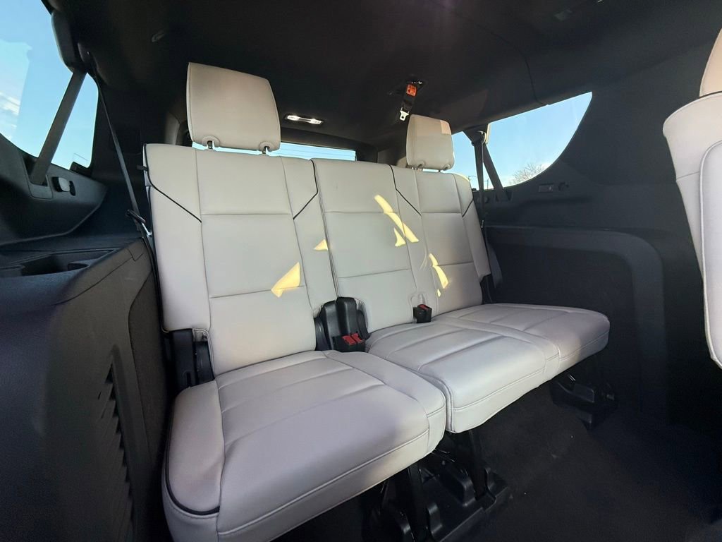 Certified 2024 Cadillac Escalade ESV Sport w/ LPO, ONYX Package image 35