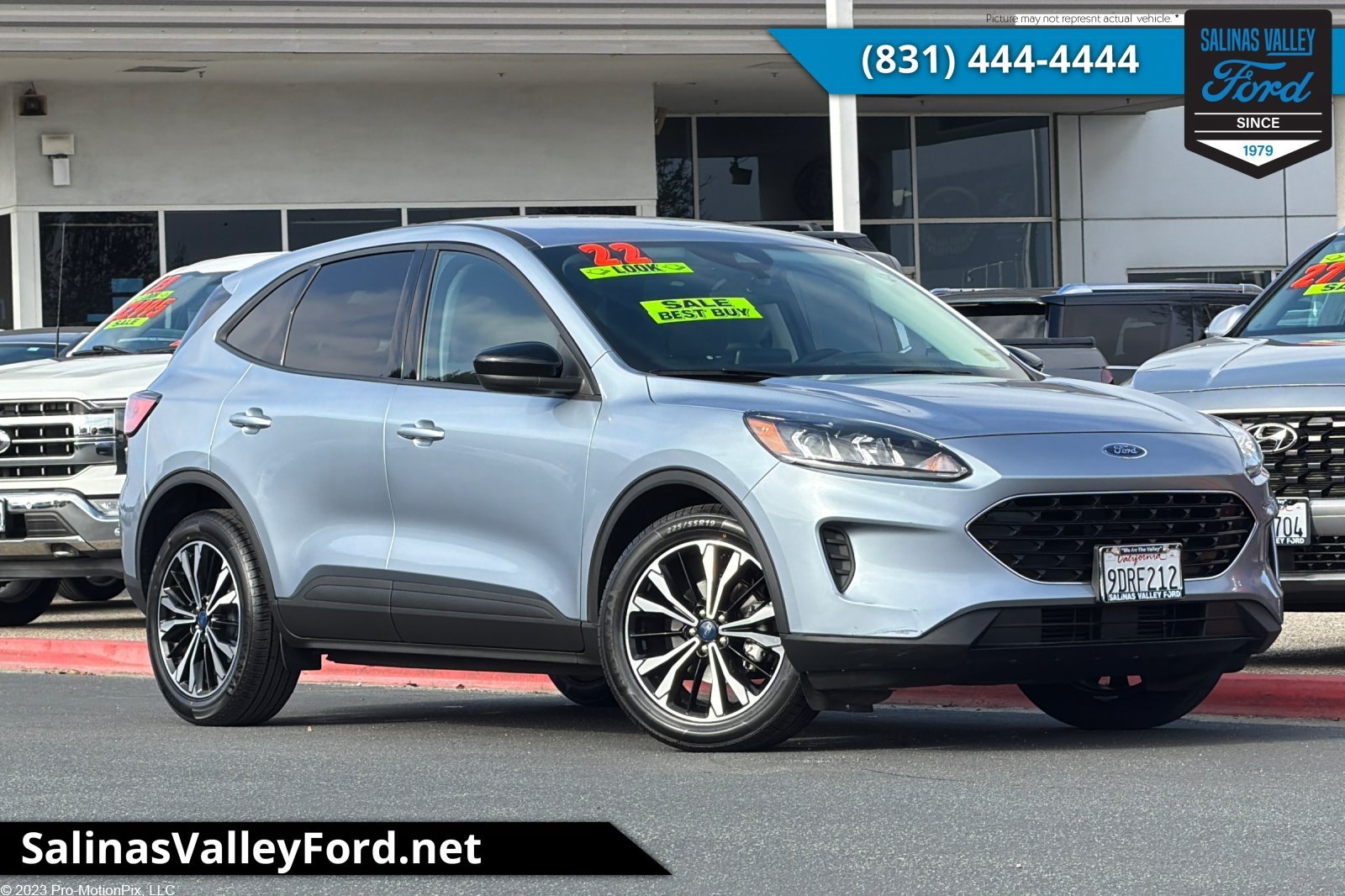 Used 2022 Ford Escape SE w/ SE Sport Appearance Package