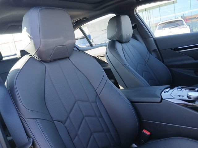New 2026 BMW 530i RWD image 18