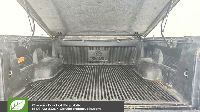 Used 2012 Toyota Tundra 4x4 CrewMax w/ Tow Pkg image 19