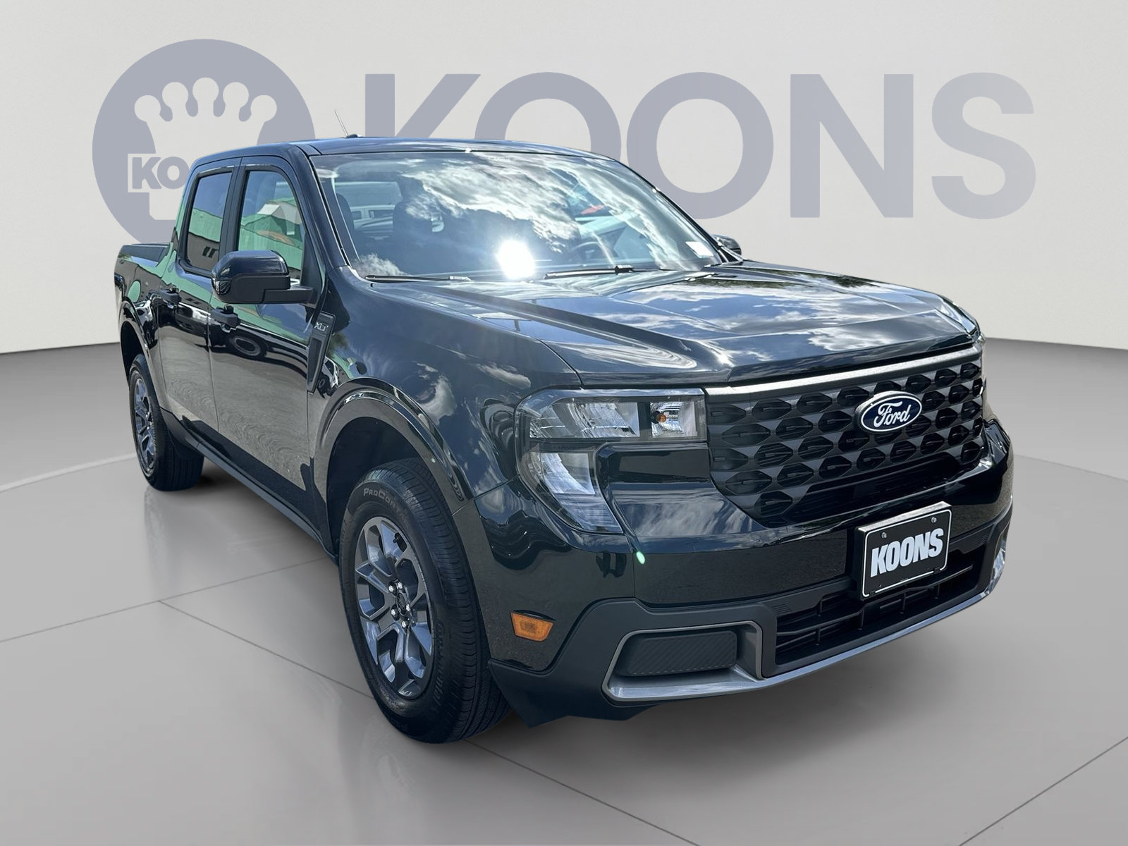 Used 2026 Ford Maverick XLT w/ XLT Luxury Package AWD/4WD image 2