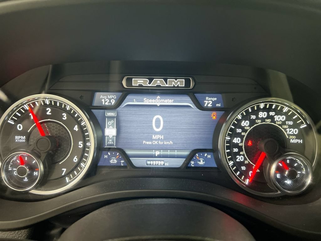 Used 2025 RAM 1500 Laramie AWD/4WD image 12