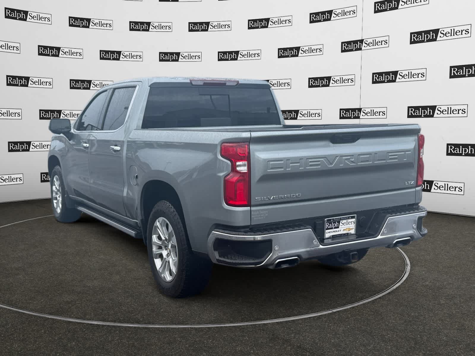 Used 2026 Chevrolet Silverado 1500 LTZ w/ Z71 Off-Road Package AWD/4WD image 4