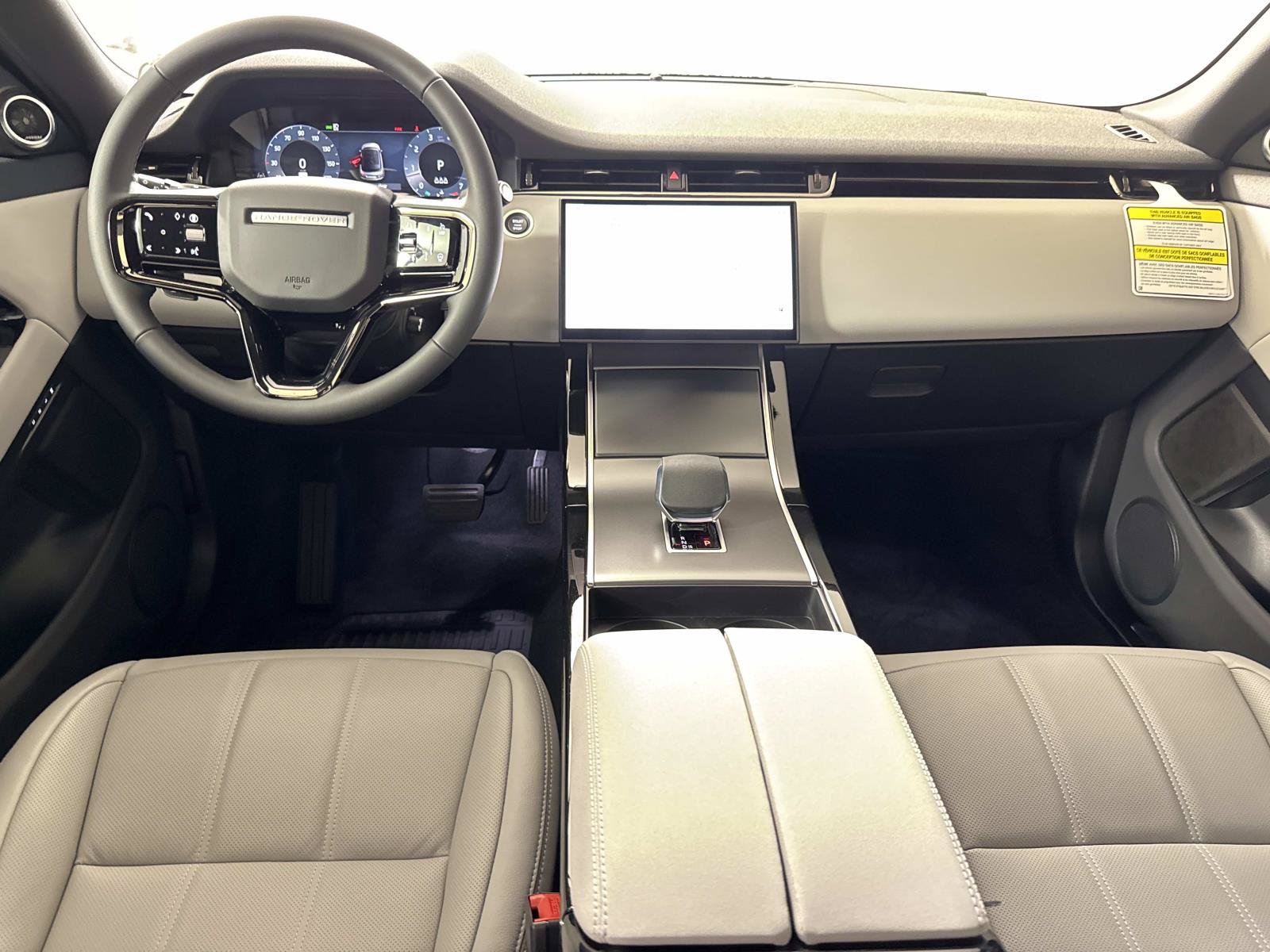 New 2026 Land Rover Range Rover Evoque S AWD/4WD image 16
