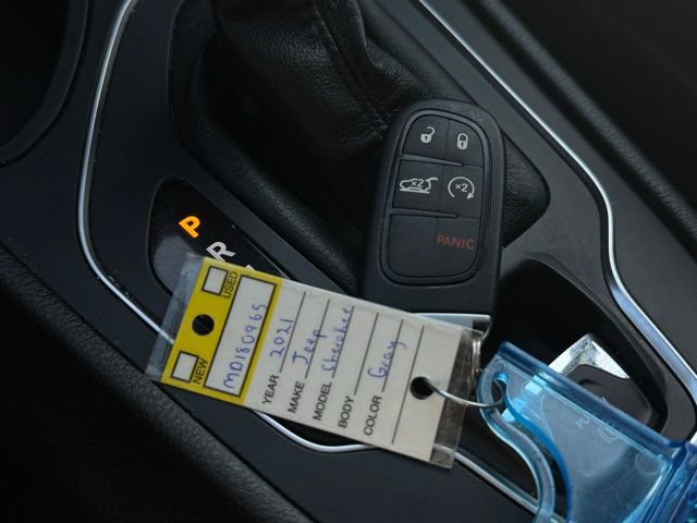 Used 2021 Jeep Cherokee Latitude Lux w/ Comfort/Convenience Group image 39