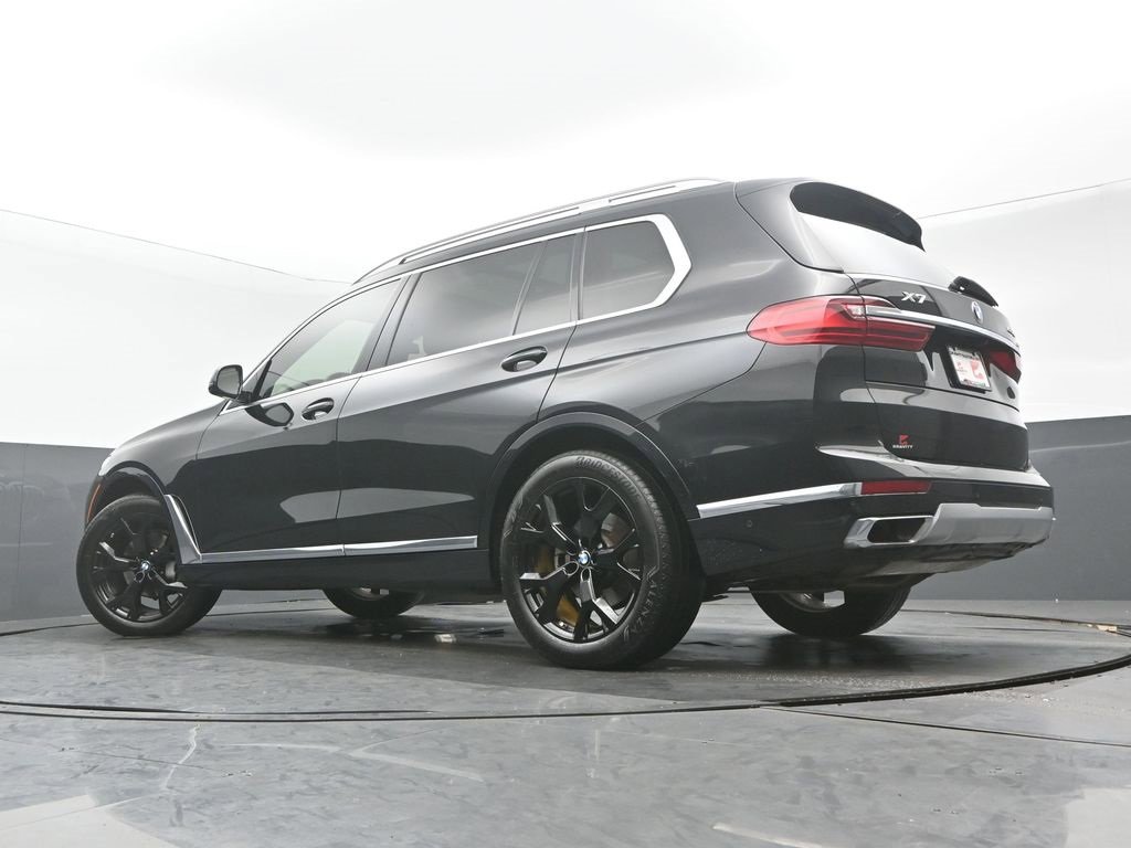 Used 2022 BMW X7 xDrive40i w/ Premium Package image 32