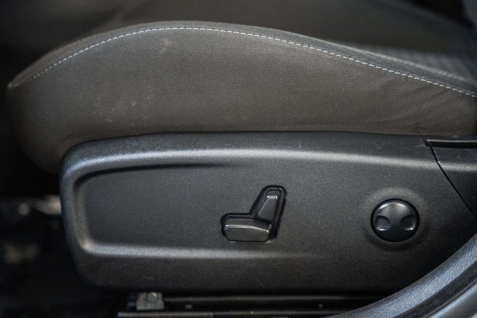 Used 2022 Dodge Charger GT w/ Blacktop Package image 41