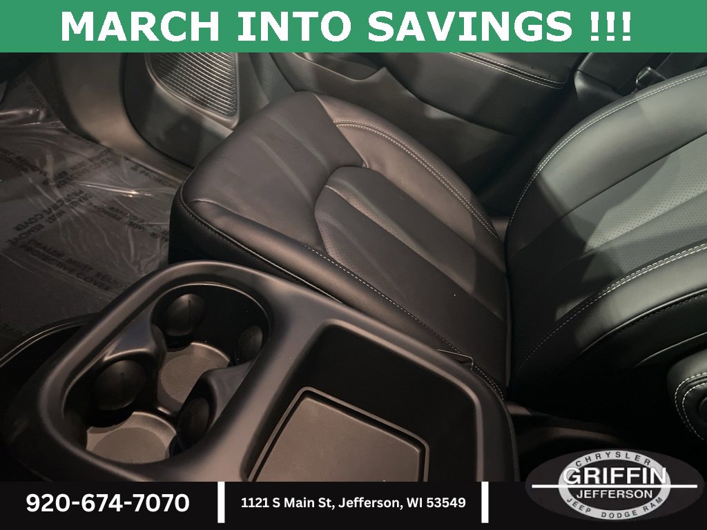 New 2026 Chrysler Pacifica Select image 29