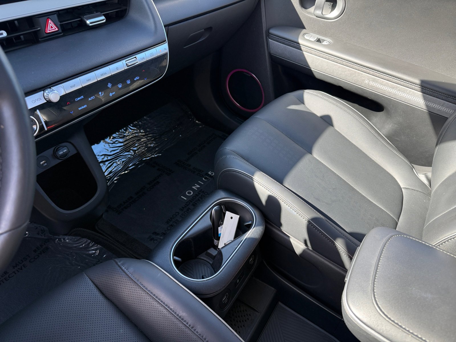 Certified 2022 Hyundai Ioniq 5 Limited w/ Cargo Package image 13