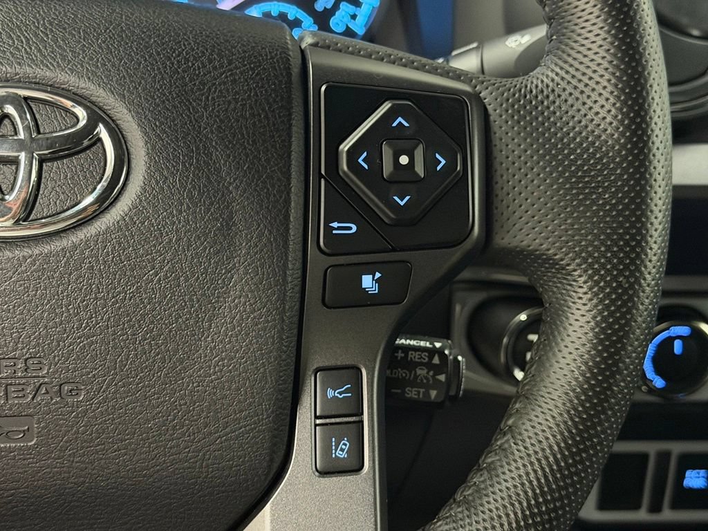 Used 2021 Toyota Tacoma TRD Sport AWD/4WD image 30