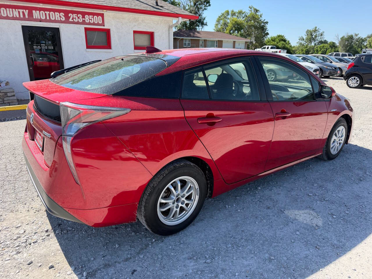 Used 2016 Toyota Prius Two FWD image 3