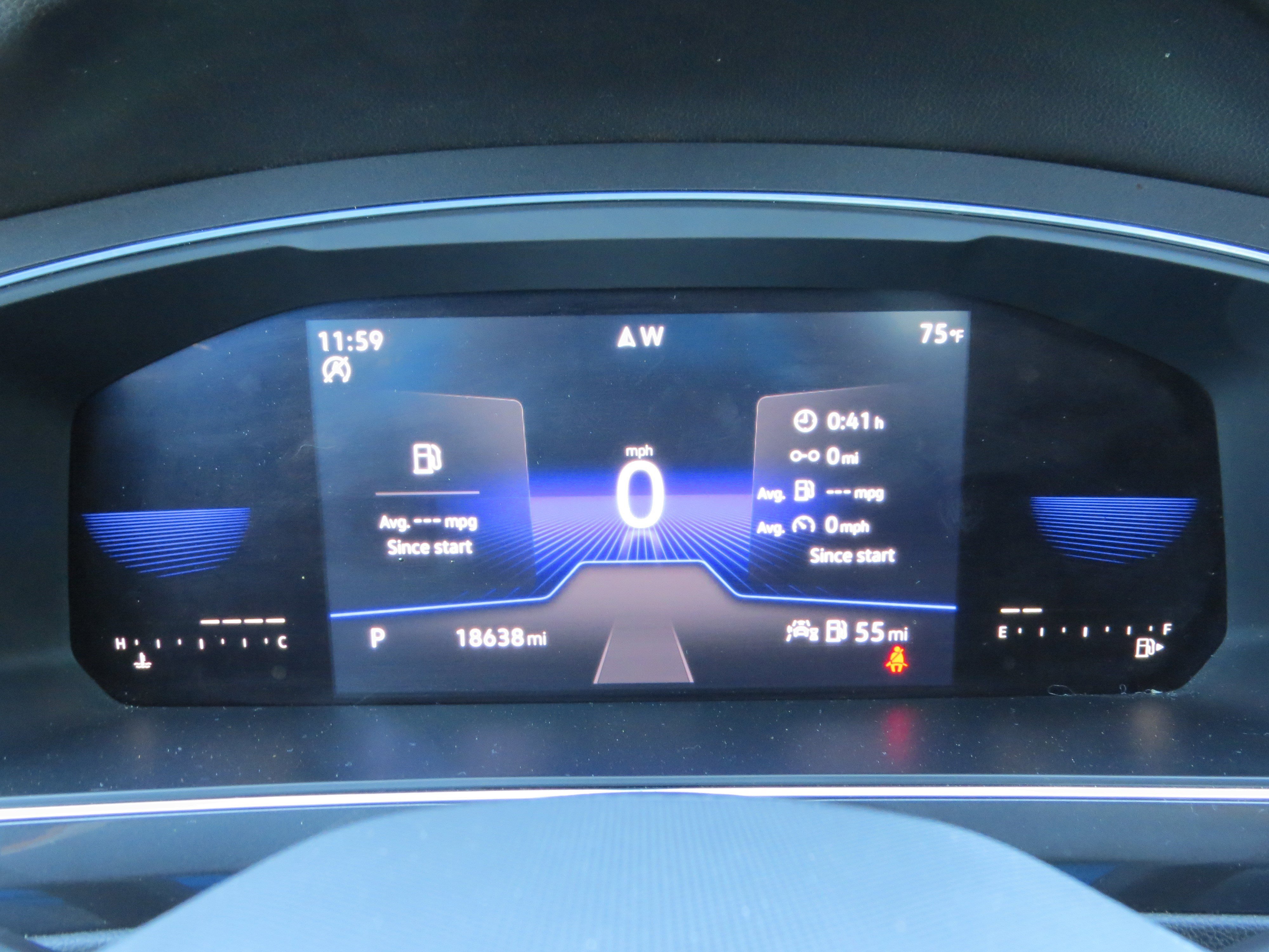 Used 2022 Volkswagen Tiguan SE w/ Panoramic Sunroof Package image 24