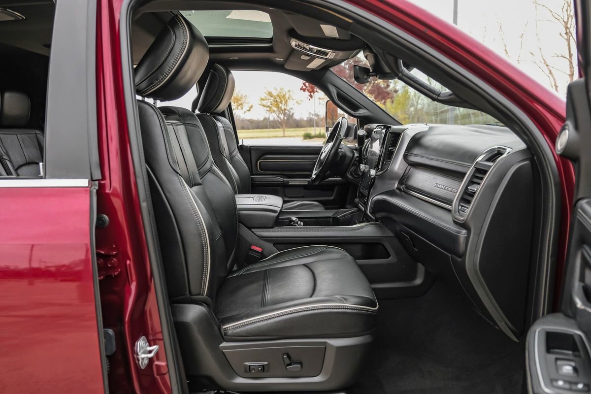 Used 2019 RAM 3500 Limited image 37