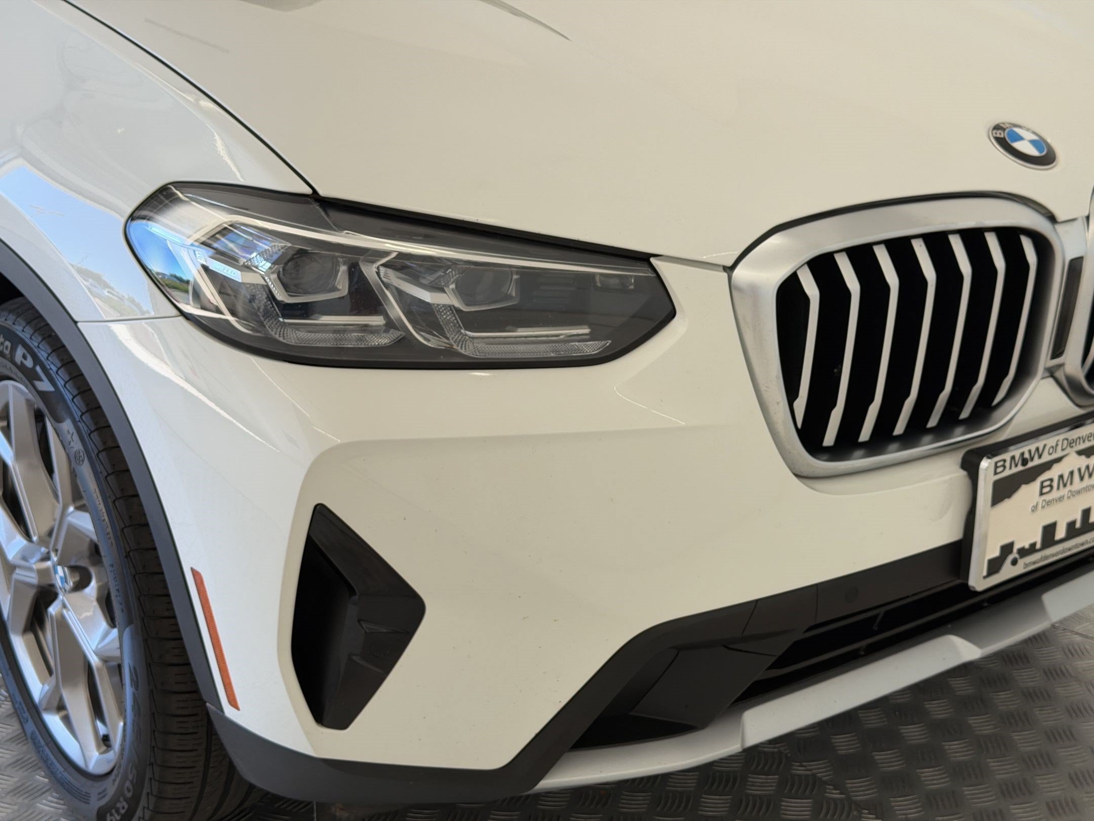 Used 2023 BMW X3 xDrive30i w/ Premium Package w/ZPA AWD/4WD image 12