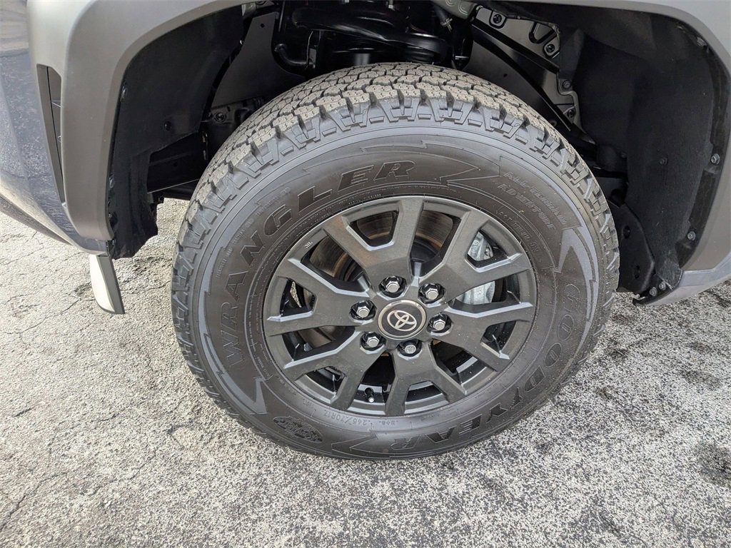 Used 2025 Toyota 4Runner SR5 image 15