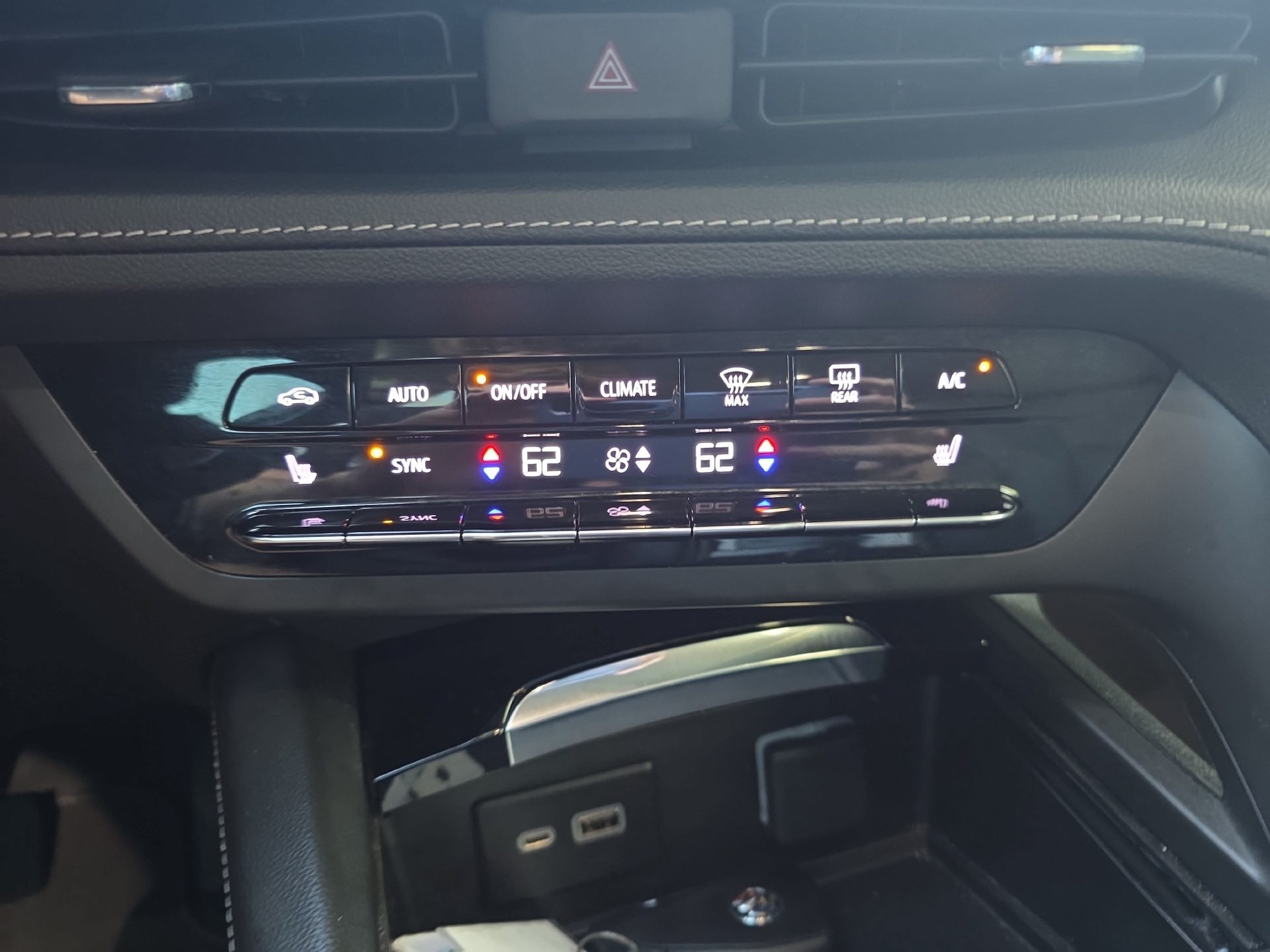 Used 2023 Buick Envision Essence FWD image 21