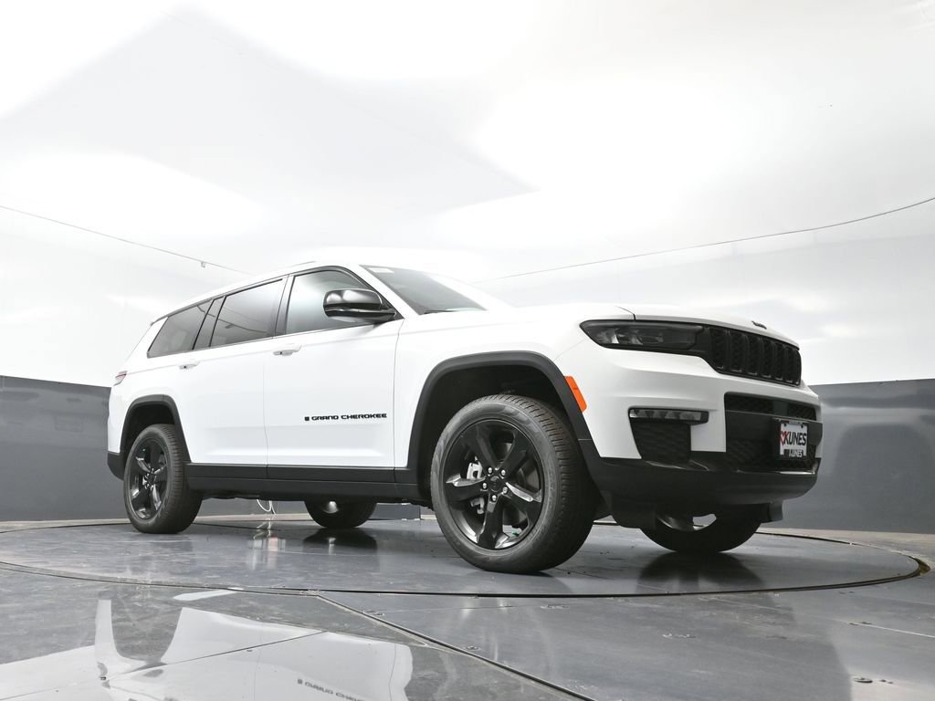 New 2025 Jeep Grand Cherokee L Limited w/ Black Appearance Package image 51