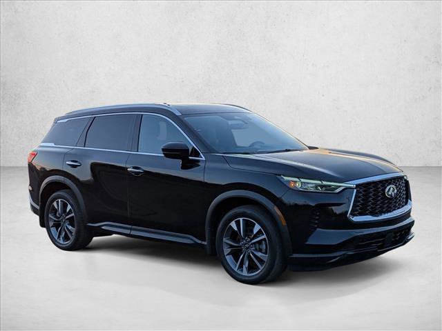 Used 2025 INFINITI QX60 Luxe w/ Vision Package image 3