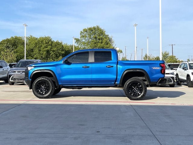 Used 2023 Chevrolet Colorado Trail Boss w/ Technology Package AWD/4WD image 3