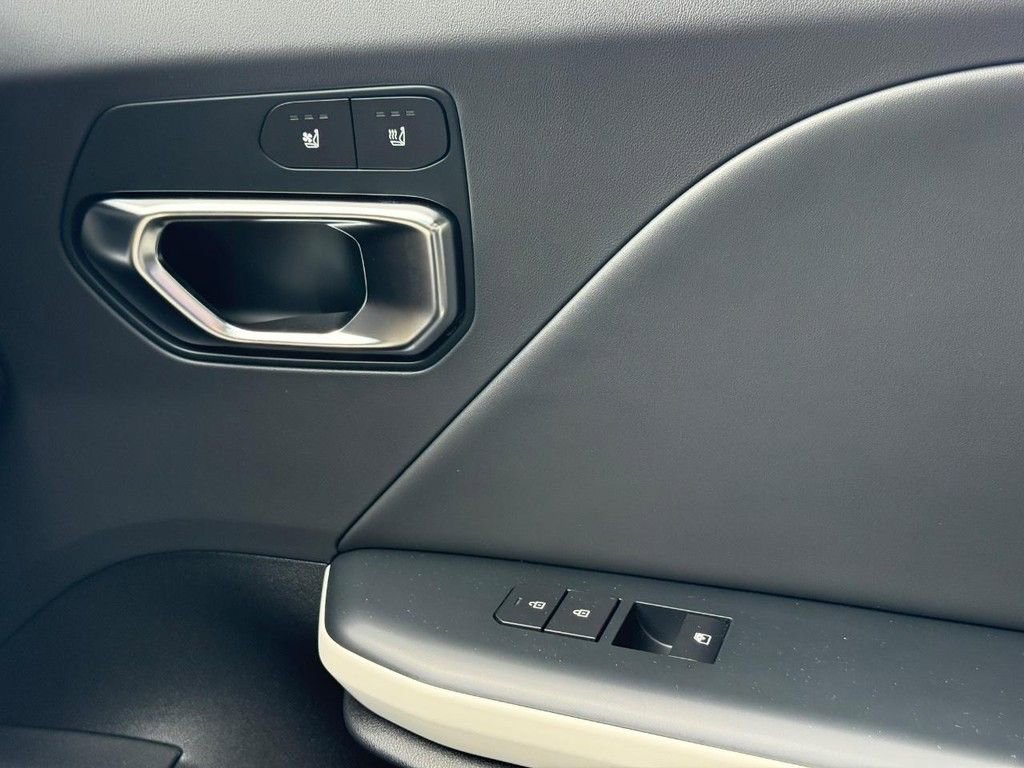 New 2025 Kia K4 GT-Line w/ GT-Line Premium Package image 17