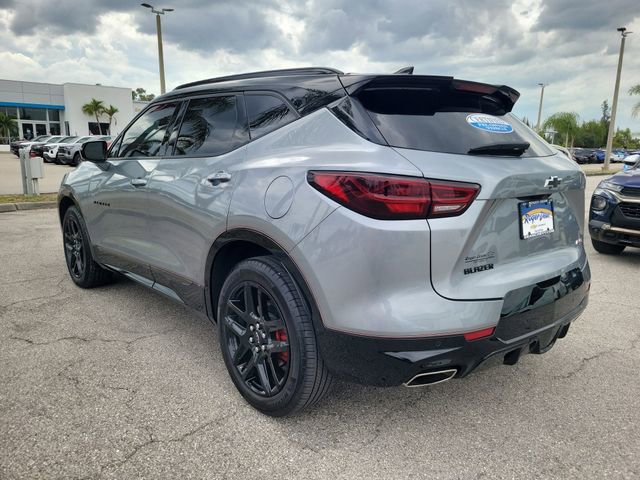 Certified 2025 Chevrolet Blazer RS w/ Driver Confidence II Package FWD image 3