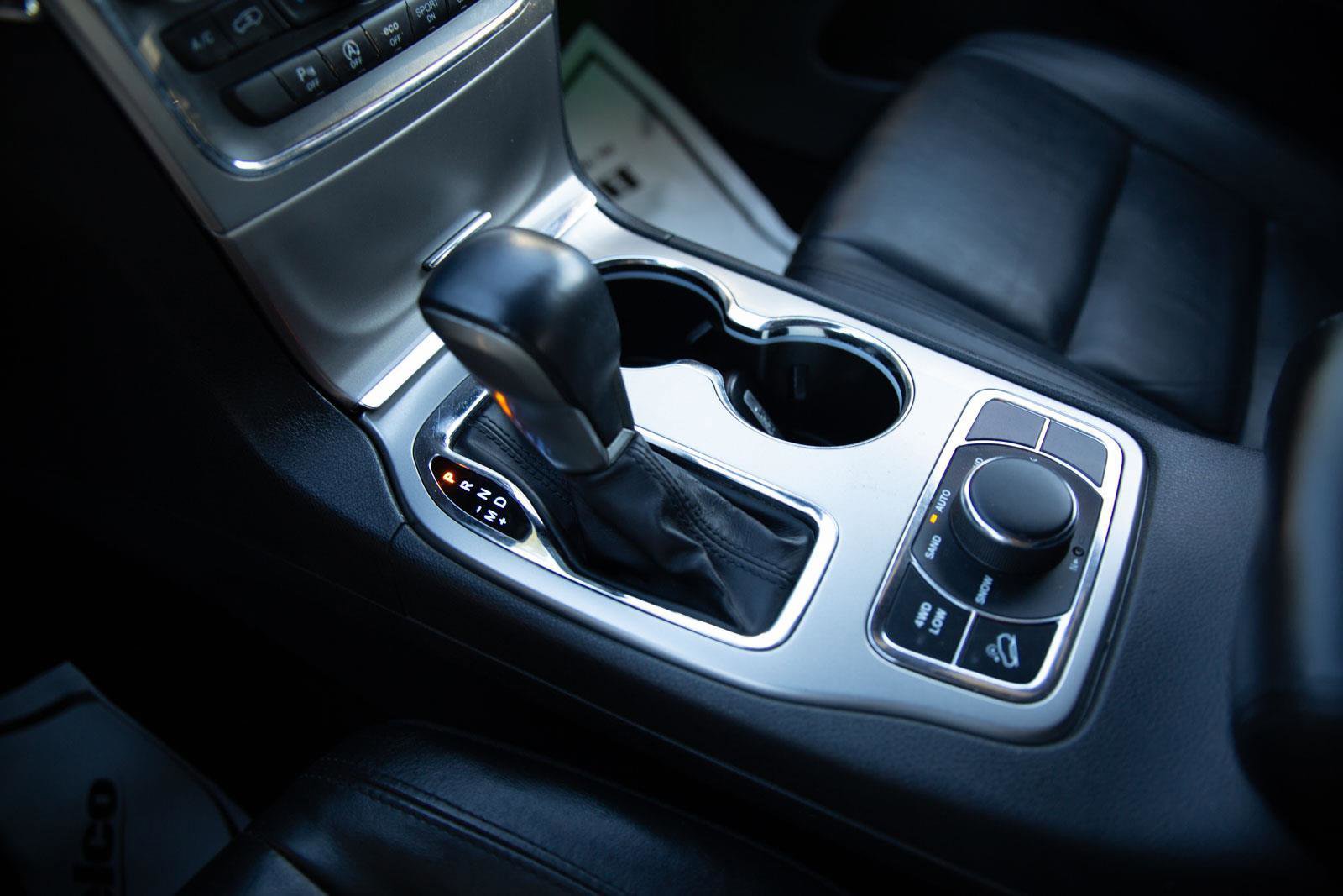 Used 2018 Jeep Grand Cherokee Limited image 16