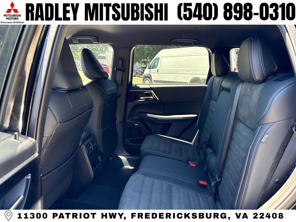New 2026 Mitsubishi Outlander LE AWD/4WD image 12