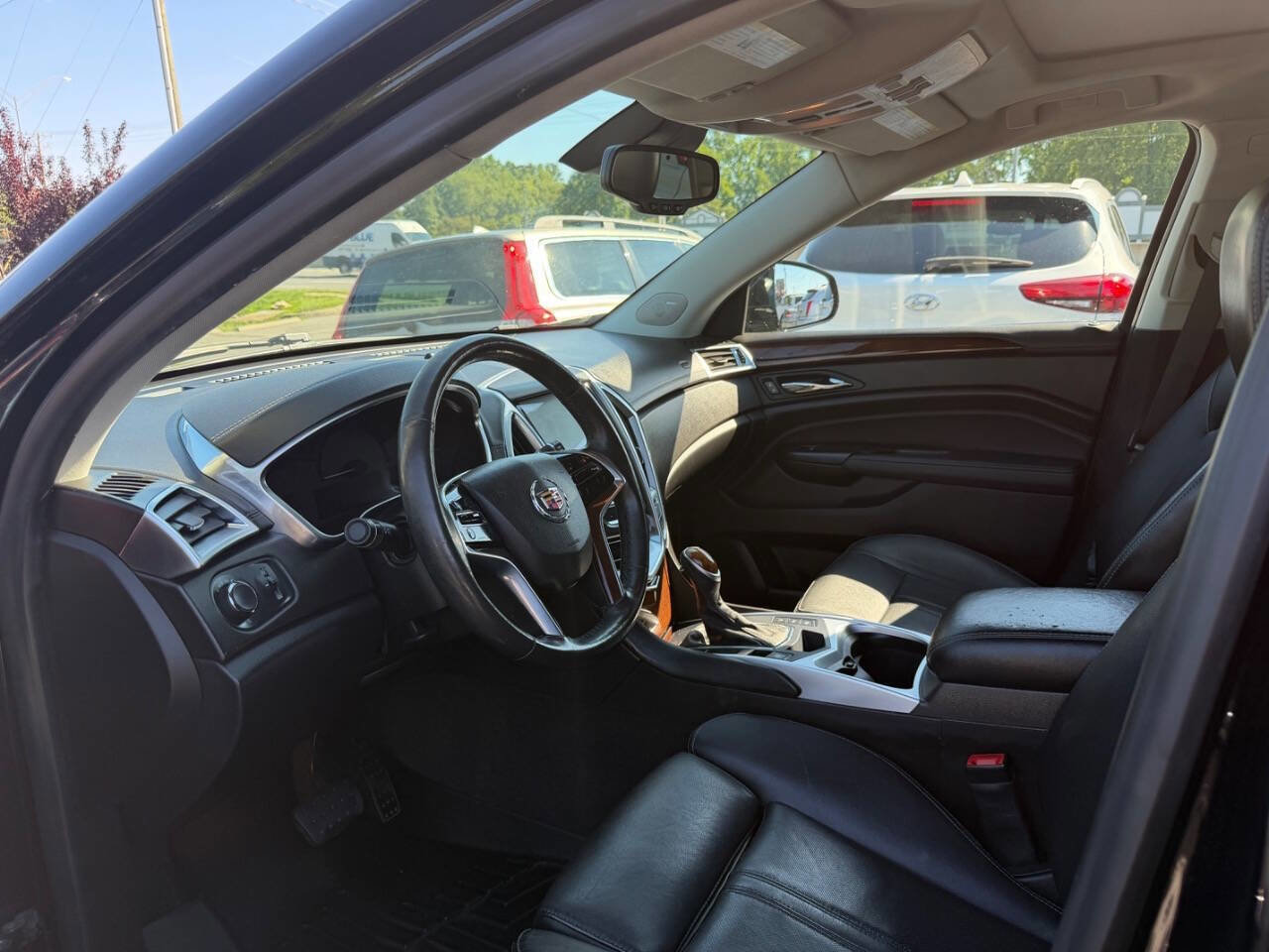 Used 2015 Cadillac SRX Luxury w/ Driver Awareness Package AWD/4WD image 7