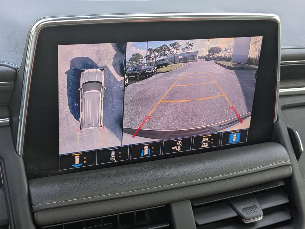 Used 2021 GMC Yukon XL SLT w/ SLT Premium Package image 30