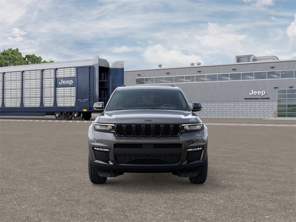 New 2025 Jeep Grand Cherokee L Limited w/ Black Appearance Package image 6
