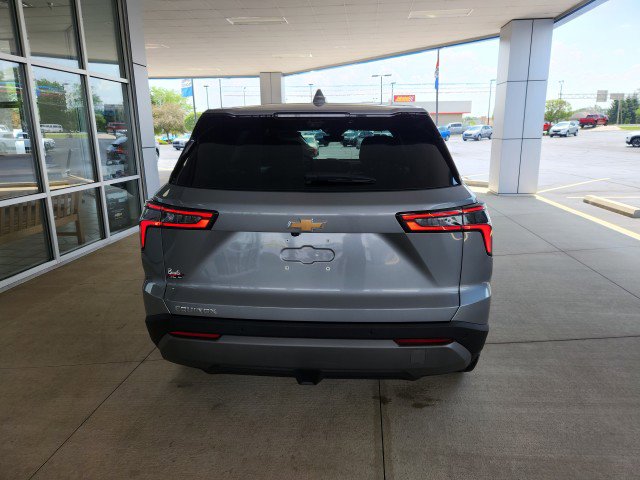 New 2026 Chevrolet Equinox LT w/ Safety and Technology Package image 11