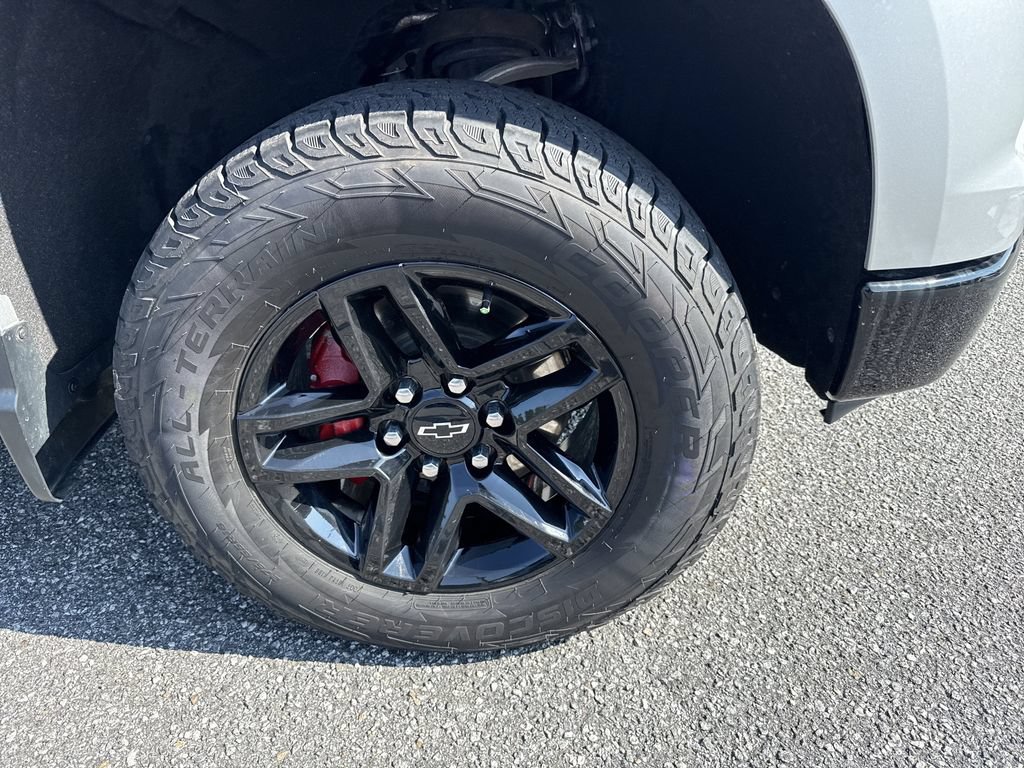 Used 2022 Chevrolet Silverado 1500 LT Trail Boss w/ LT Trail Boss Premium Package AWD/4WD image 12