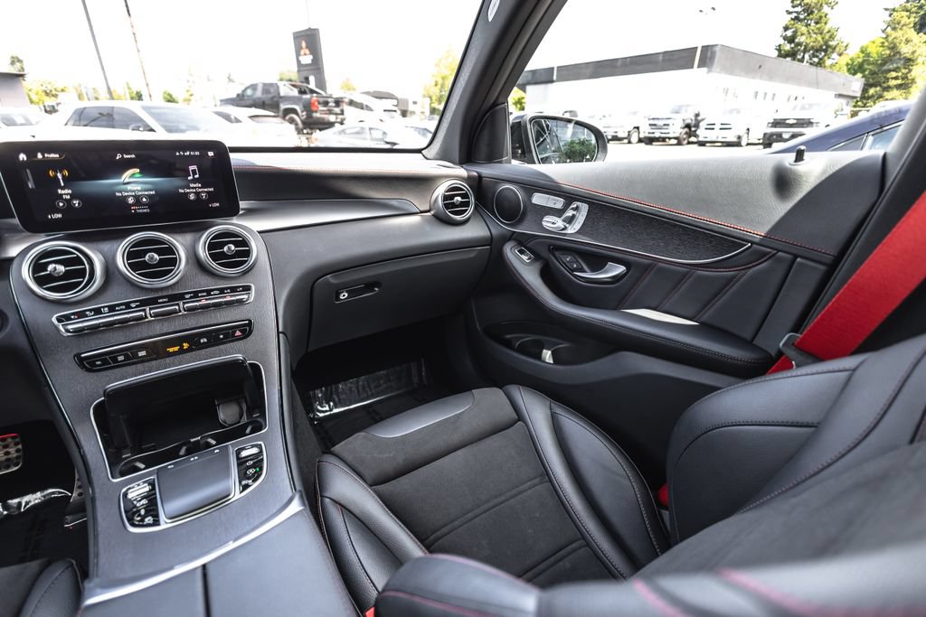 Used 2022 Mercedes-Benz GLC 43 AMG 4MATIC image 21
