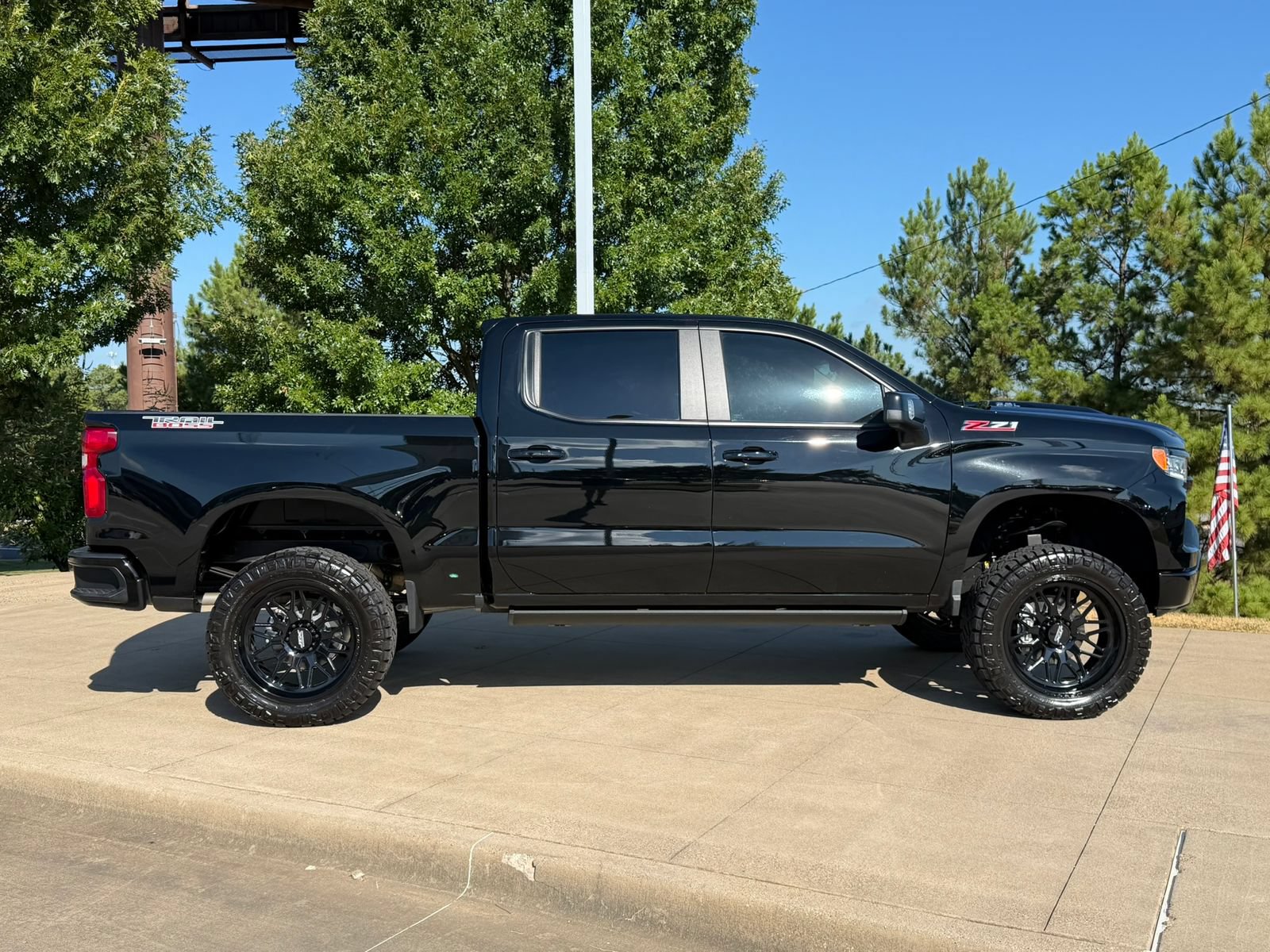 Used 2026 Chevrolet Silverado 1500 LT Trail Boss w/ Safety Package AWD/4WD image 7