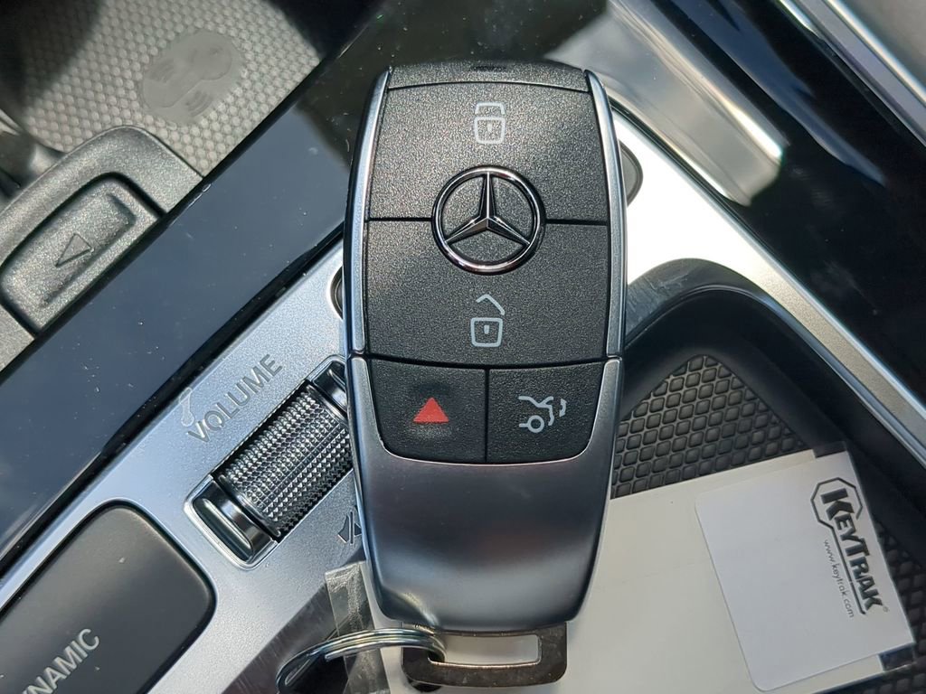 New 2025 Mercedes-Benz GLB 250 GLB 250 image 26