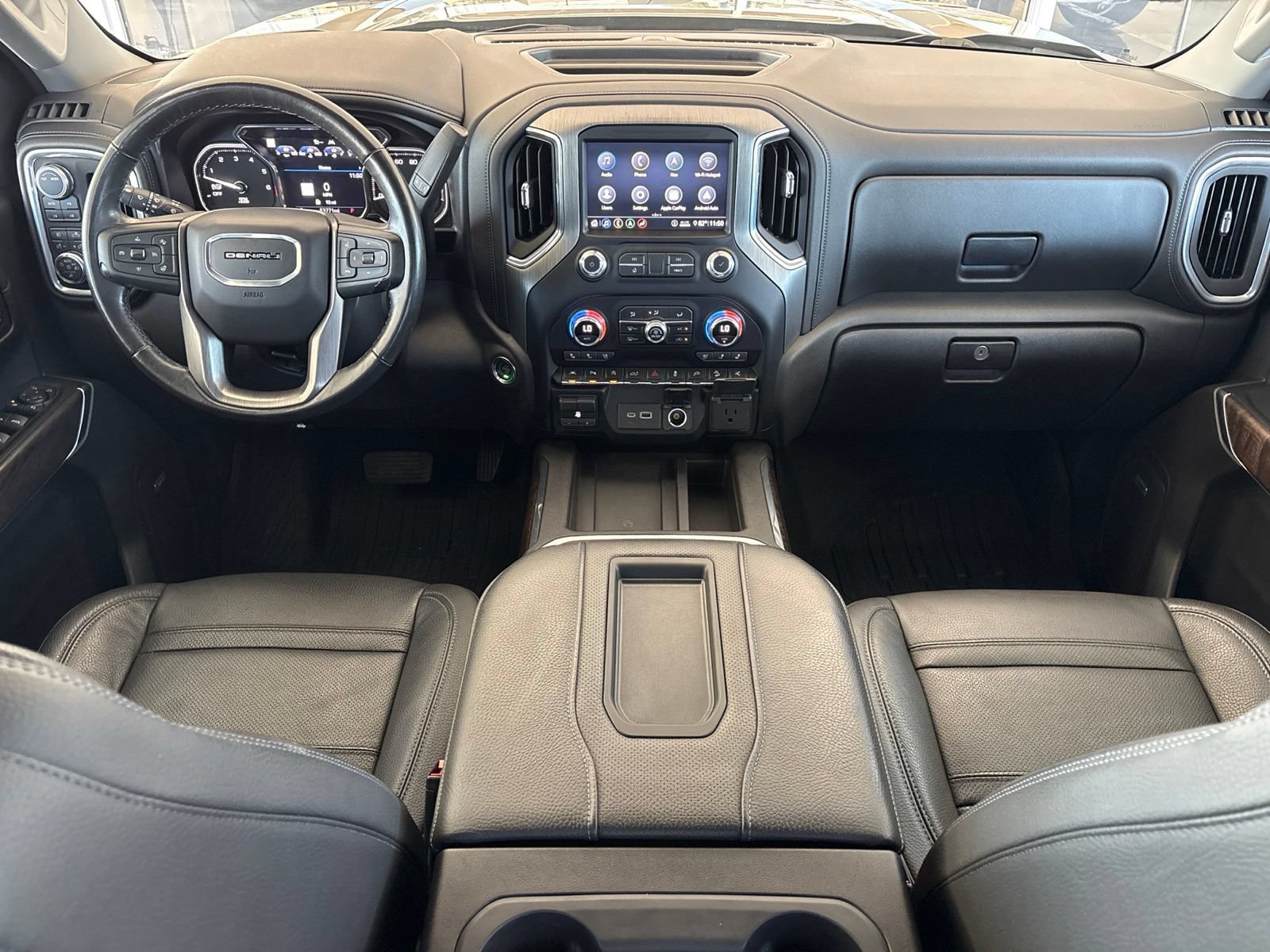 Used 2020 GMC Sierra 1500 Denali w/ Denali Ultimate Package AWD/4WD image 25