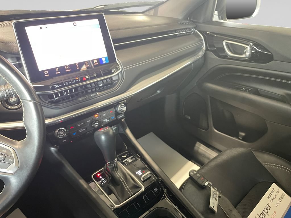 Used 2022 Jeep Compass High Altitude AWD/4WD image 32