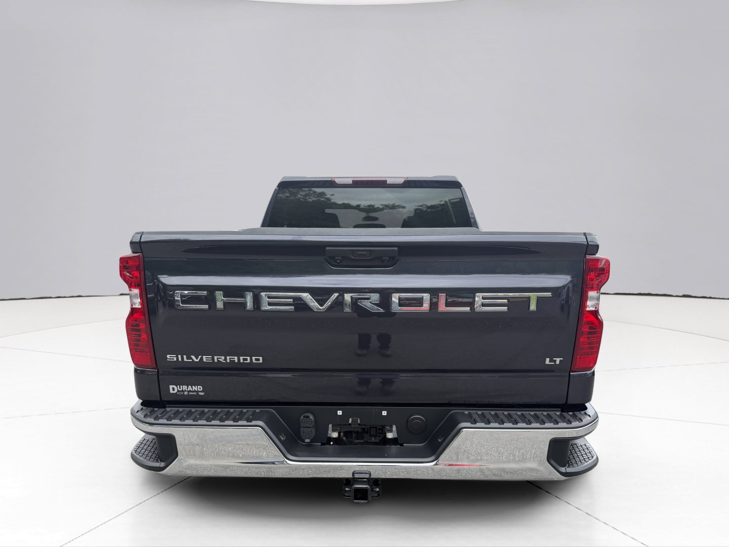 Used 2023 Chevrolet Silverado 1500 LT AWD/4WD image 6
