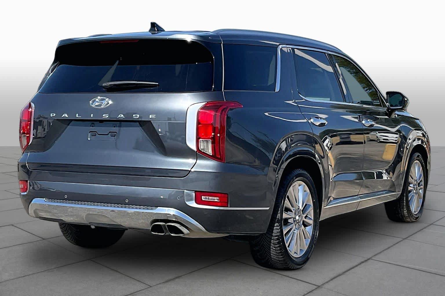Used 2020 Hyundai Palisade Limited FWD image 12