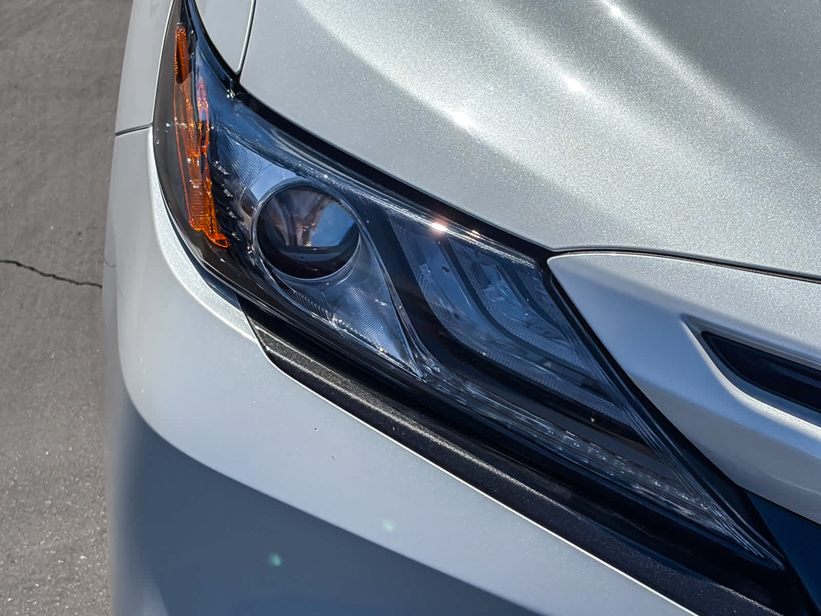 Used 2023 Toyota Camry XSE FWD image 7