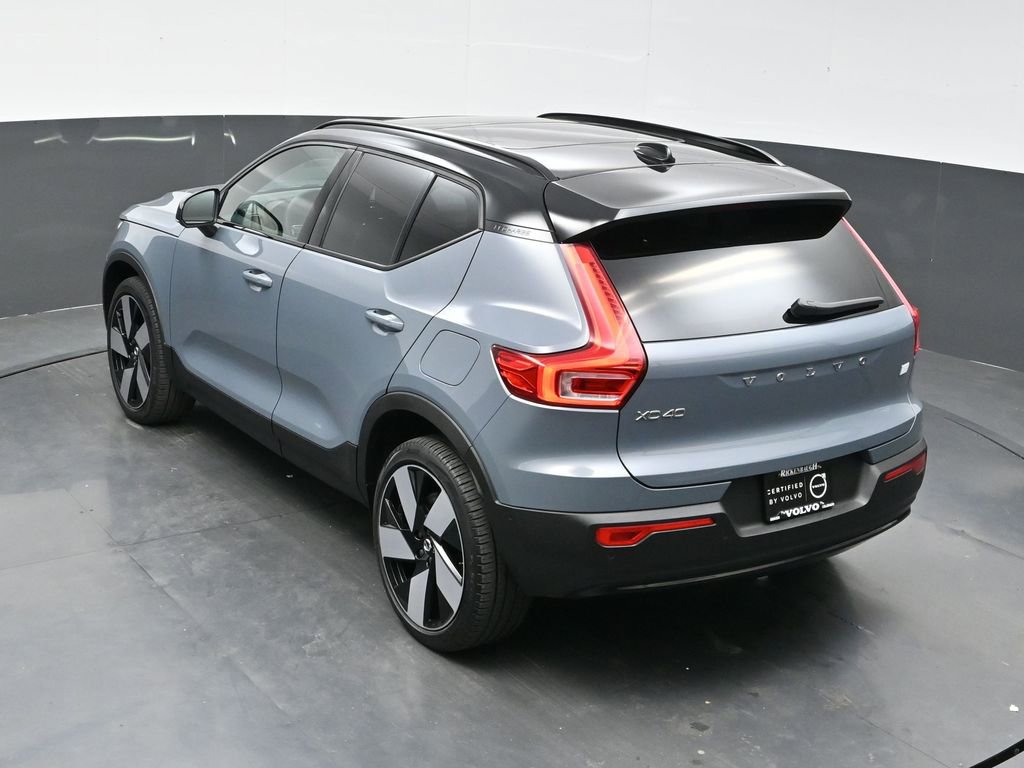 Used 2023 Volvo XC40 Recharge Plus image 35