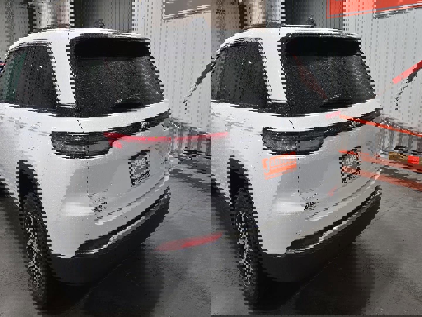 Used 2024 Jeep Grand Cherokee Limited image 4