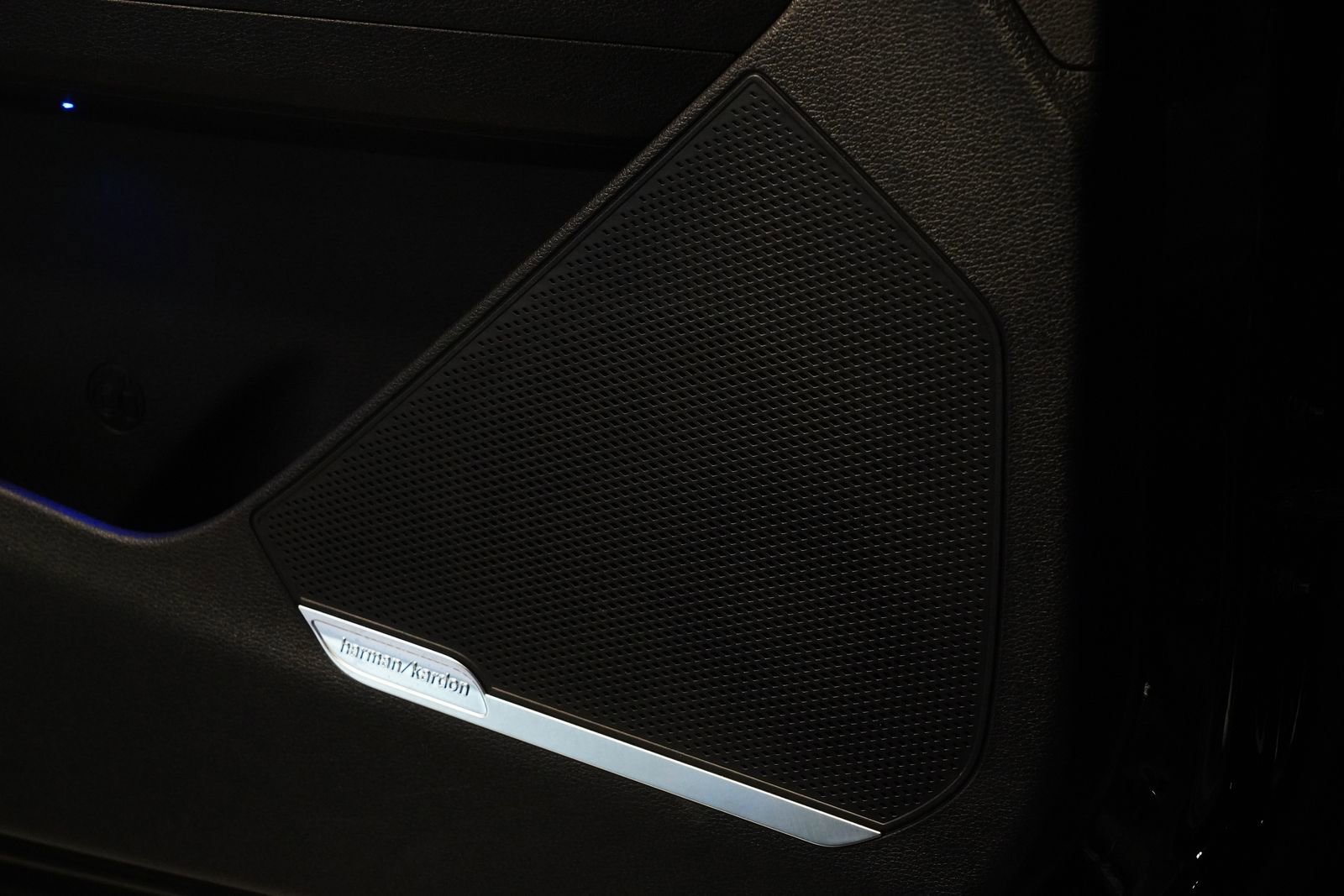 Used 2024 Kia Sportage SX image 30