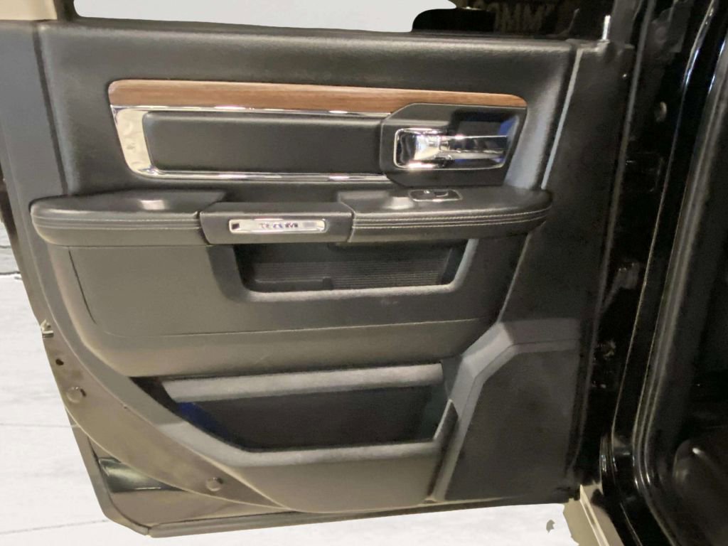 Used 2014 RAM 2500 Laramie image 27