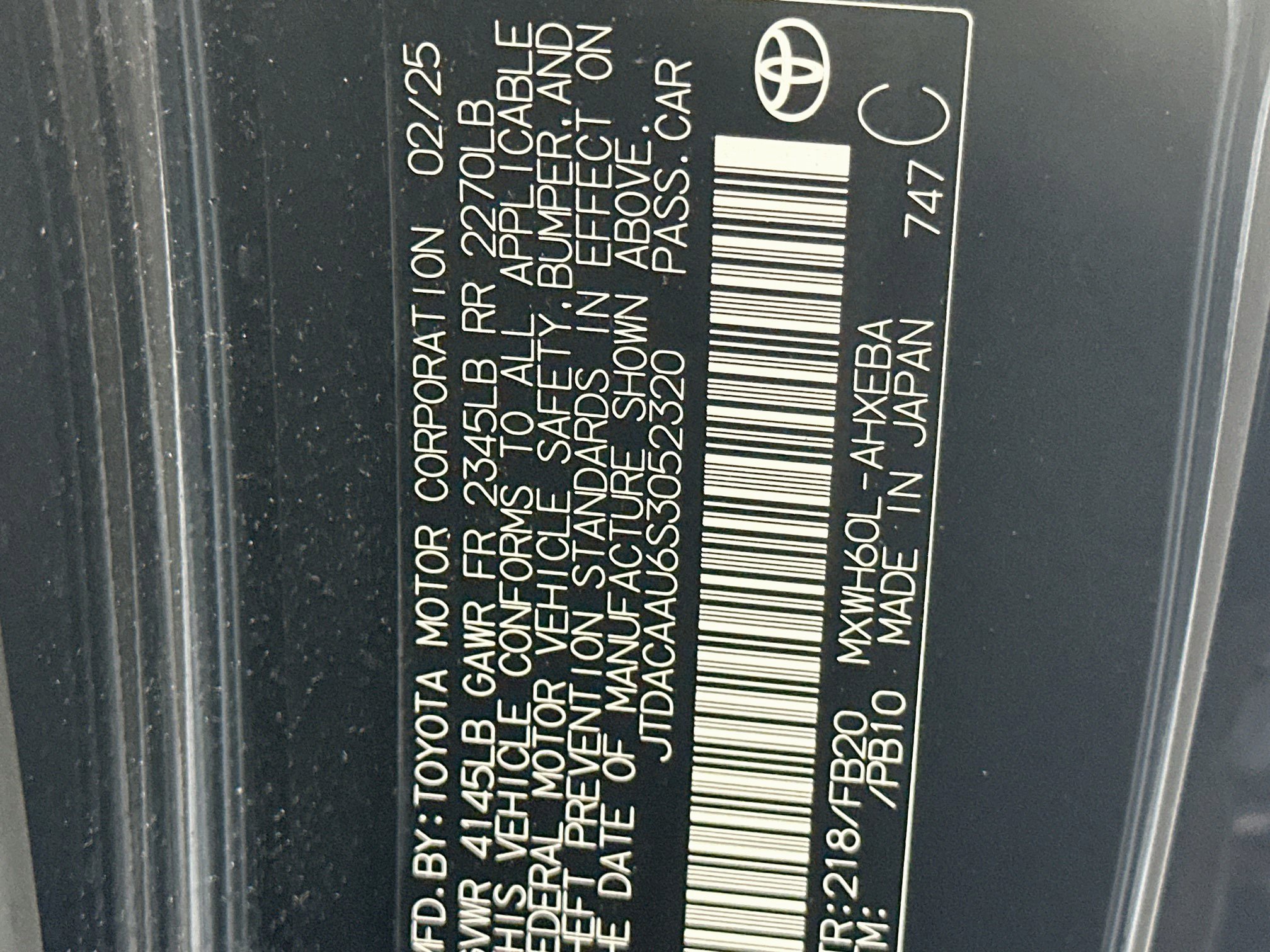 Used 2025 Toyota Prius LE FWD image 12