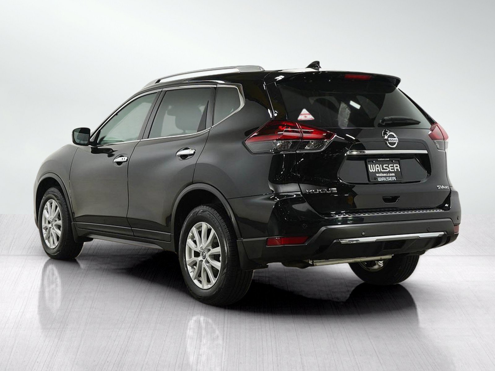 Used 2020 Nissan Rogue SV AWD/4WD image 3