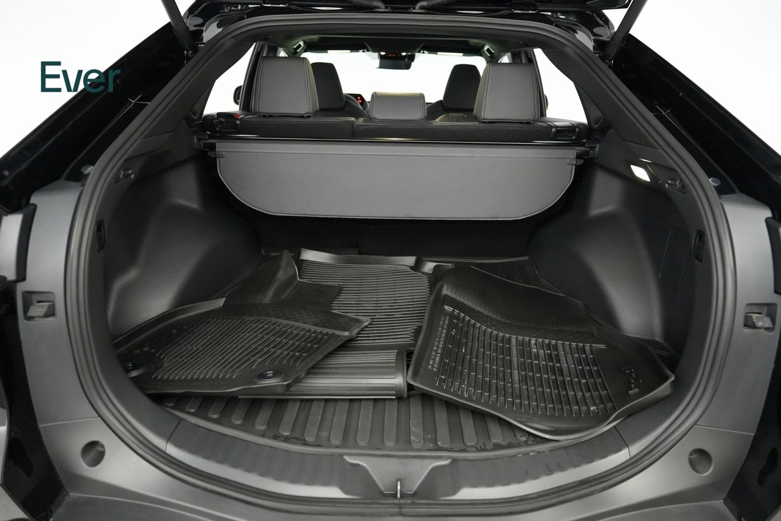 Used 2024 Toyota bZ4X XLE w/ Weather Package image 23