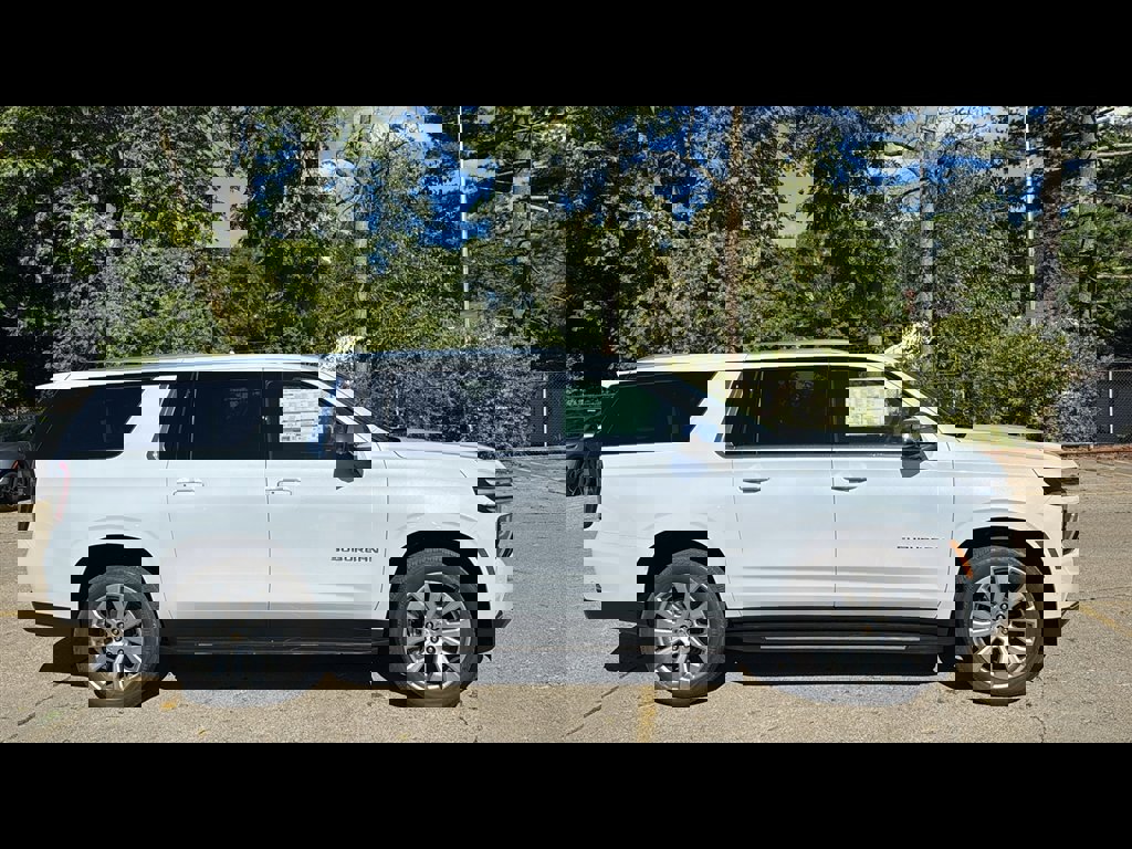 New 2026 Chevrolet Suburban Premier w/ Sun And Tow Package image 6