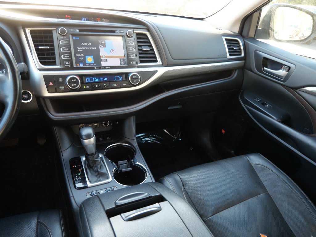Certified 2019 Toyota Highlander Limited Platinum AWD/4WD image 14